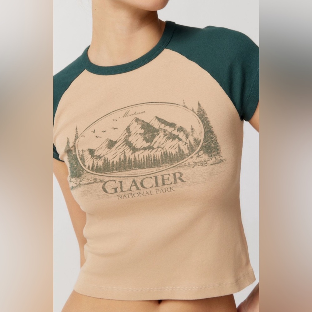 Beige and Green Urban Outfitters Baby Tee - Glacier National Park, XS